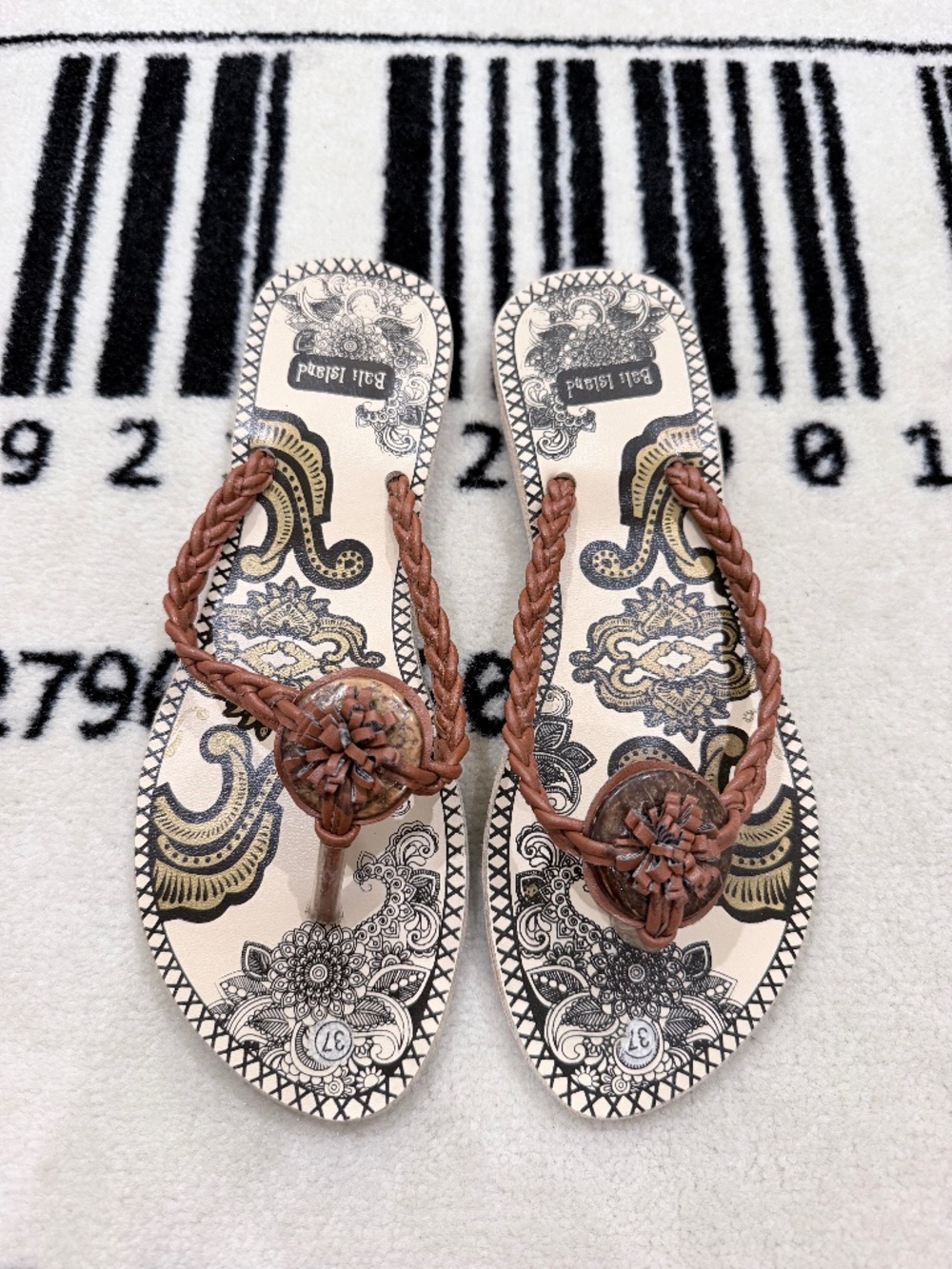 Bali Island Batik Motif Design Leather Thong Heeled Sandal - 37